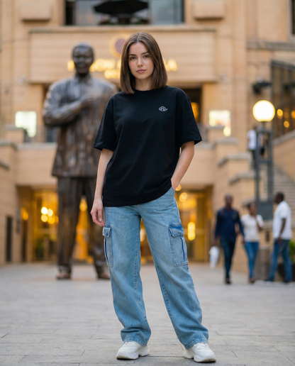 Luxe Unisex Boxy-Fit T-shirt - Black